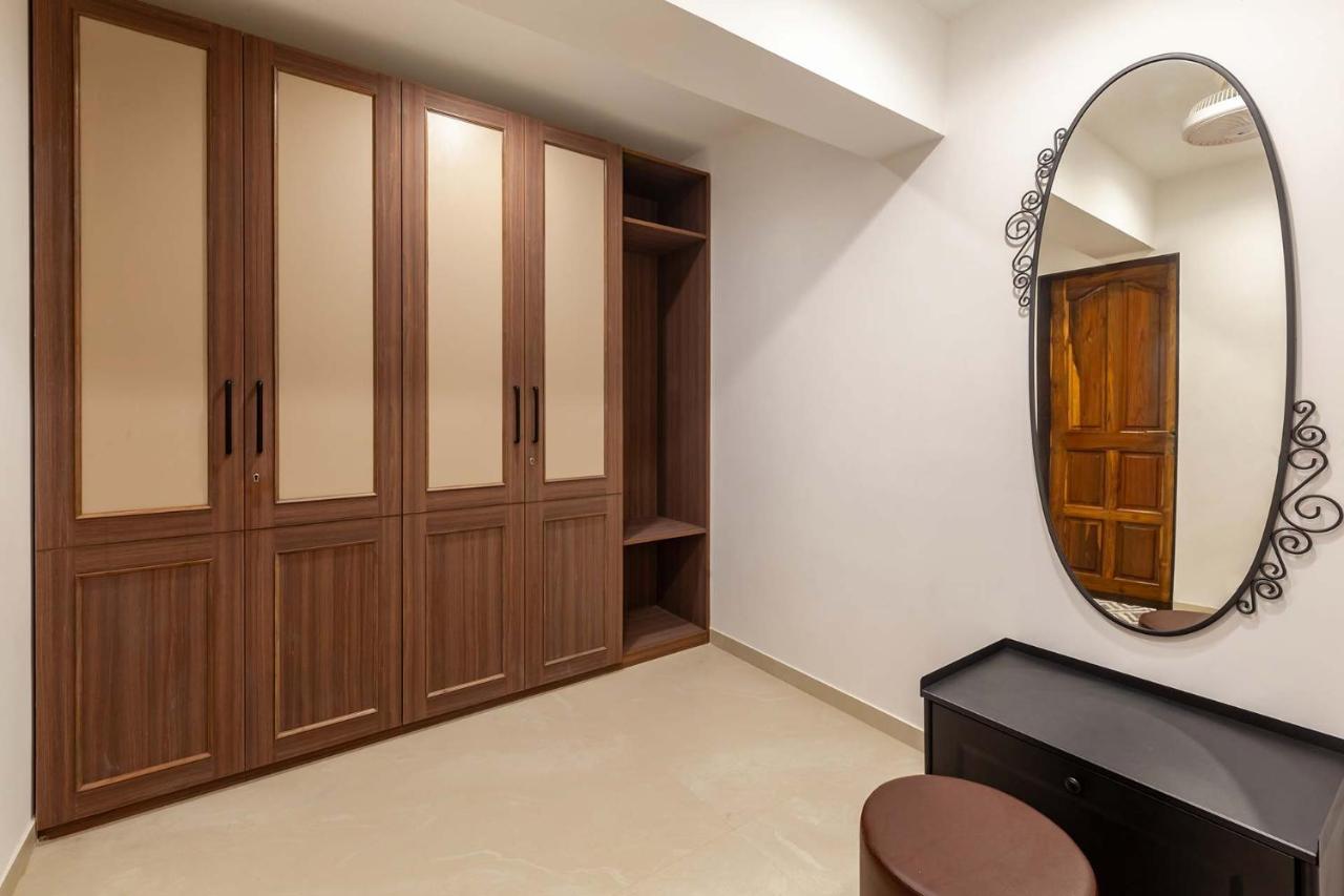 Villa Sereno: Elegant Retreat with Pool, Jacuzzi, and Entertainment Alibag Exterior photo